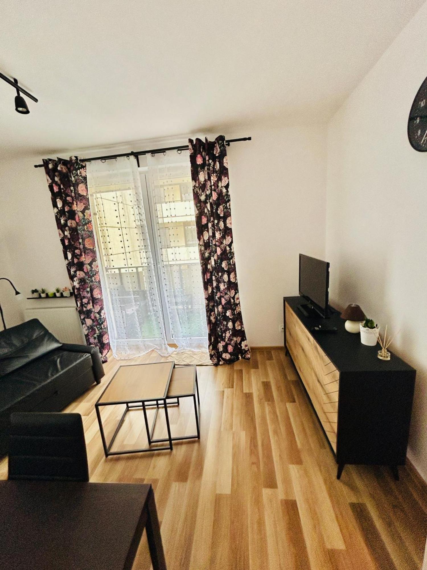 Apartament, Free Parking, Blisko Rynek-Dworzec Pkp-Pks, Sklepy Breslau Exterior foto